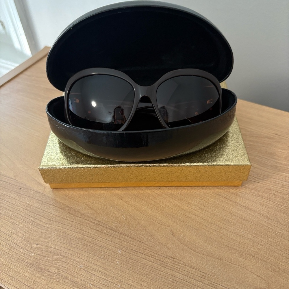 Coach Arabella Sunglasses with Case